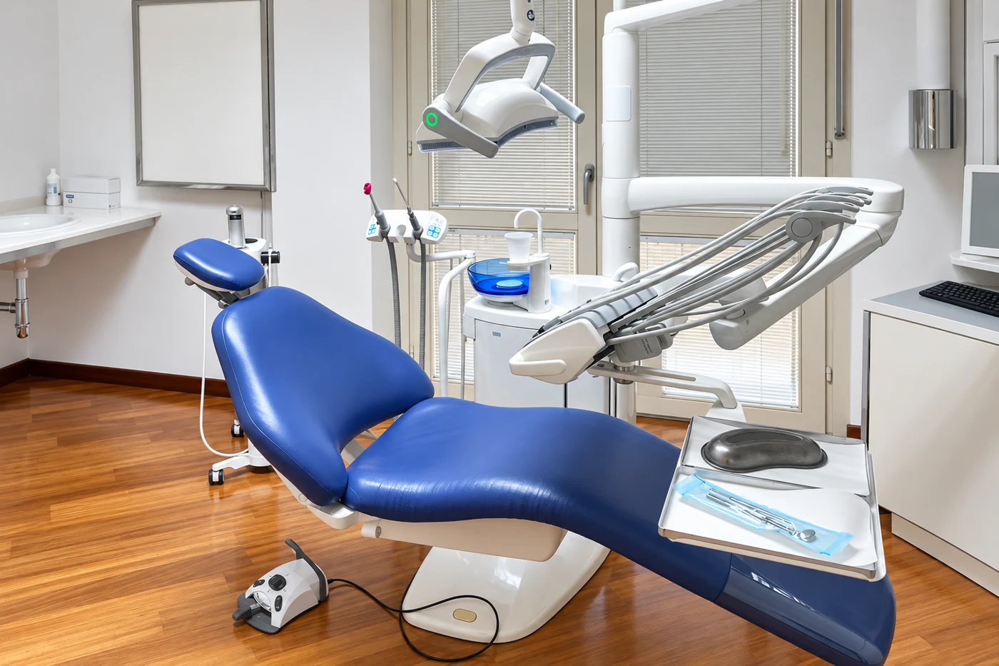 Riunito odontoiatrico blu dello studio